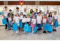 Отличия за победителите в конкурса за рисунка "АЕЦ-енергия за чиста природа"