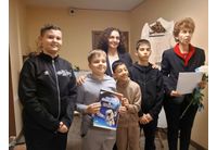 Читалищната библиотека в Мездра награди своите най-активни читатели през 2025 г. 