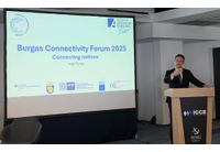 Министърът на енергетиката Жечо Станков пред делегатите на Форума за свързаност Бургас 2025