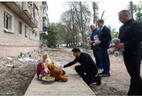 Владимир Зеленски почита паметта на жертвите на руските терористични атаки