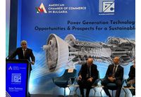 Министърът на енергетиката Владимир Малинов по време на среща за представяне на технологията за производство на енергия: възможности и перспективи за устойчиво развитие
