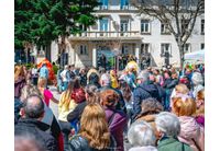 Враца отбеляза Великден с празнична програма, козунак и български хора`