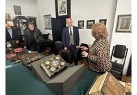 Министър Вълчев, ректорът на СУ проф. Георги Вълчев и директорът на Центъра проф. Вася Велинова