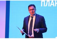 Даниел Митов