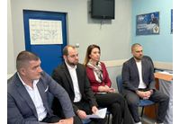 Драгомир Младенов (вторият отляво надясно) и областният координатор на ГЕРБ-София и народен представител Даниела Райчева