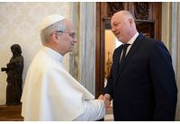 Министър-председателят Росен Желязков на аудиенция при Негово Светейшество папа Лъв XIVвъв Ватикана