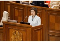 Мая Санду пред молдовското НС