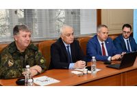 Министър Атанас Запрянов (вторият отляво надясно)