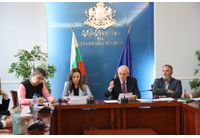 Министър Кирилов се срещна с директорите на РЗИ