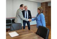 Министър Коритарова подписва тази седмица с 37 общини над 80 споразумения за проекти за близо 36 милиона лева