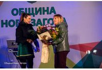 Невена Цонева и кметът Галя Захариева