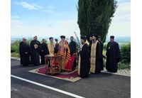 Кметът на общината д-р Христо Грудев, придружен от зам.-кмета инж. Петър Петров, присъства на празничната света литургия, отслужена лично от Пловдивския митрополит Николай, по този повод