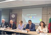 Министърът на образованието и науката Красимир Вълчев по време на среща с Българска браншова камара машиностроене