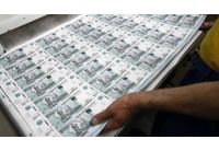 Печатницата за рубли работи на пълни обороти
