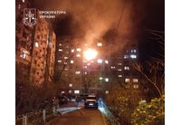 Повреден многоетажен блок в Киев, вследствие на руската терористична атака