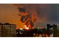 Пожар в руска рафинерия