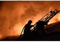 Пожар в руски нефтопреработвателен завод
