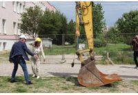 Направиха символичната първа копка за изграждане на Център за високи постижения в ПГДС "Цар Иван Асен II" - Хасково