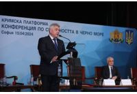 Министърът на външните работи Стефан Димитров откри днес в Централния военен клуб в София Втората конференция на високо равнище, посветена на сигурността в Черно море в рамките на Международната Кримска платформа.
