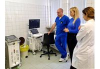 Ваня Тагарева и д-р Милен Цветков, началник на отделението по урология в МБАЛ "Княгиня Клементина"