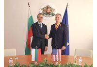 Служебният министър на енергетиката Трайчо Трайков проведе среща с временно изпълняващия длъжността посланик на САЩ в България Х. Мартин Макдауъл
