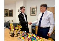 Ученик от Казанлък със златни медали от математически състезания в Япония, Виетнам и Хонконг