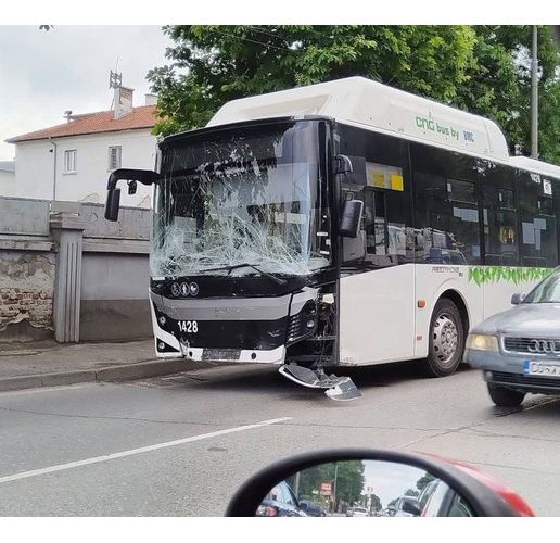 Автобусът, причинил катастрофата