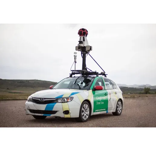 Автомобили на Google Street View 