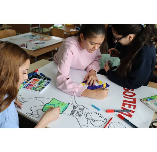 Творчески работилници, организирани в рамките на регионална инициатива "Аз успявам" на РУО-Търговище по проект "Успех за теб"