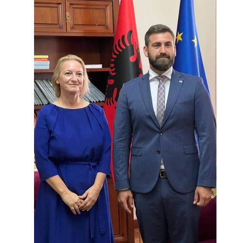 Андрей Новаков в Тирана на среща със заместник министър-председателя и министър на инфраструктурата Белинда Балуку