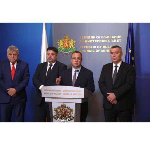 Брифинг на Иван Иванов