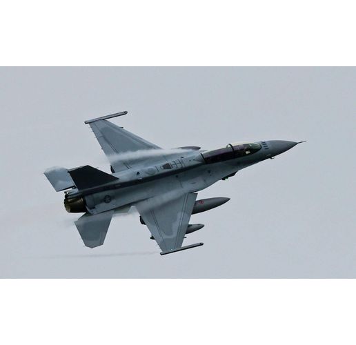 Българският изтребител F-16 Block 70
