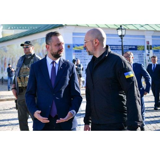 Владислав Косиняк-Камиш и Денис Шмигал