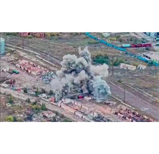 ВСУ удариха руски команден пункт във Волчанск с 220-килограмова бомба GBU-62