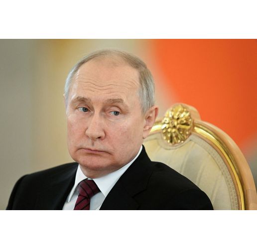 Военнопрестъпникът Владимир Путин