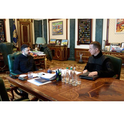 Володимир Зеленски и Олег Луговски, зам-шеф на СВР на Украйна