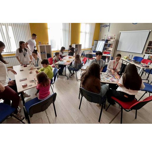 Враца играе! "Нощ на игрите – 2025" превръща Младежкия център в царство на забавленията