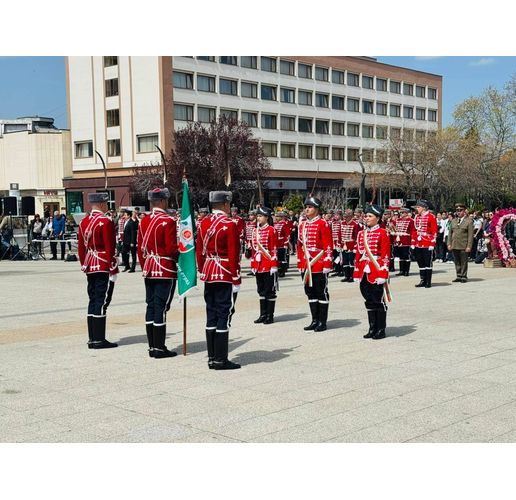 Враца с първи ученически гвардейски отряд