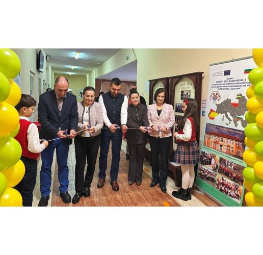 Нов СТЕМ център в НУ "Св. Софроний Врачански" открива нови възможности за най-малките ученици