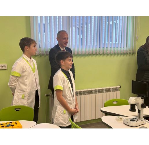 Министър Вълчев: Инвестициите в STEM среда увеличават мотивацията и интереса на учениците