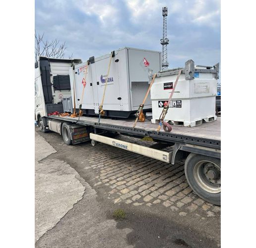 Тази сутрин в пристанище Бургас беше доставен авариен морски генератор с мощност 150 kW, предназначен за възстановяване на работата на котвеното устройство на танкера