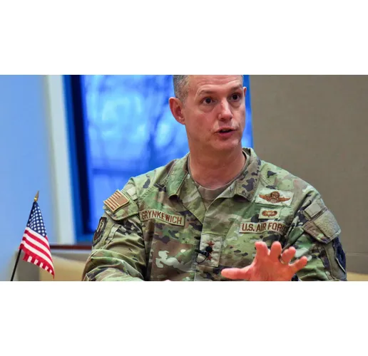 Ген. Алексъс Гринкевич