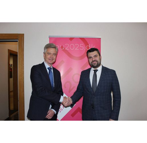 Министърът на външните работи Георг Георгиев проведе среща с посланиците на държавите–членки на ЕС в София