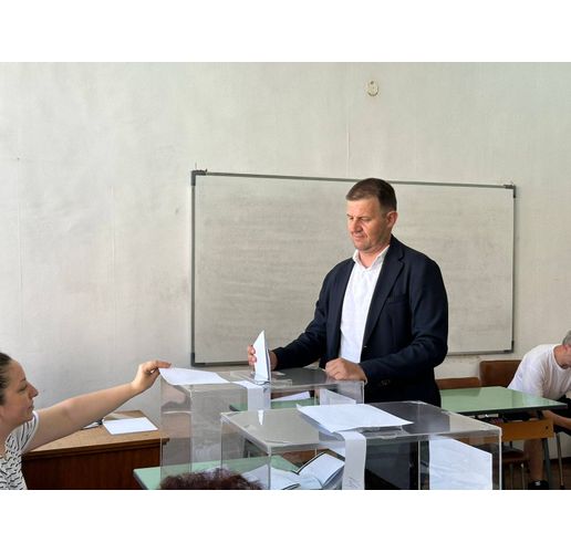 Кметът Станислав Дечев: Гласувах за работещ Общински съвет в Хасково
