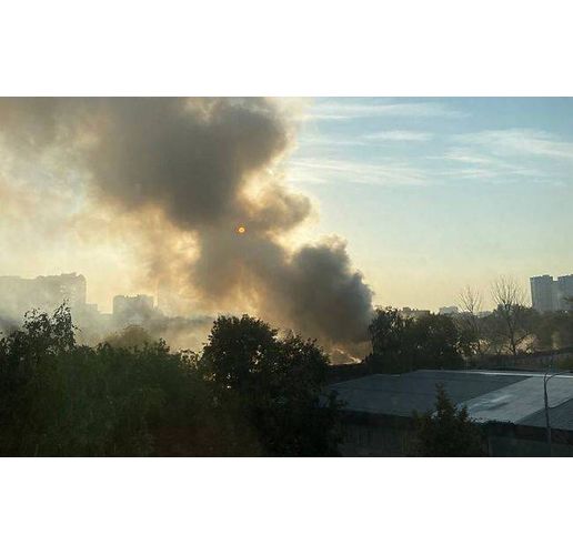 Горящият завод за ракетна електроника в Люберци