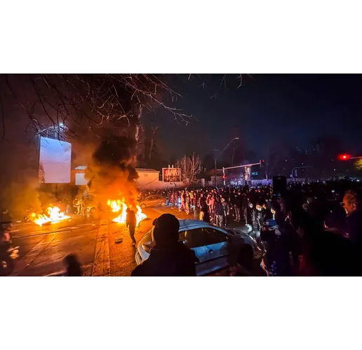 Демонстранти в Иран в сблъсъци със силите за сигурност на диктатурата на аятоласите