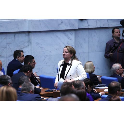 Деница Сачева