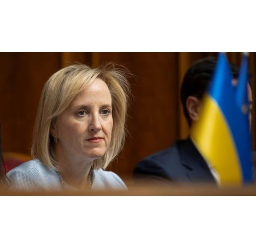 Джули Дейвис