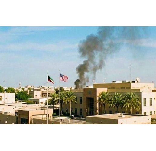 Дим над сградата на американското посолство в Кувейт