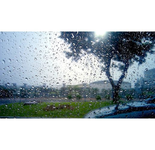 Дъждовно и мрачно време